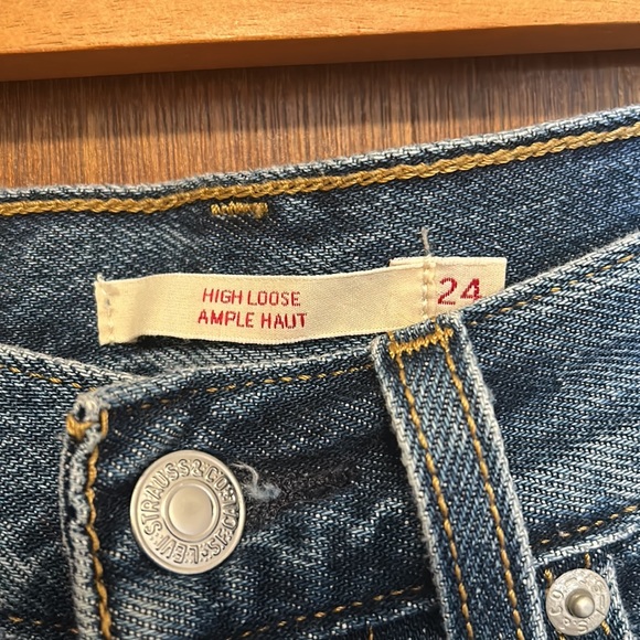 Levi’s High Loose Jeans - Picture 6 of 12